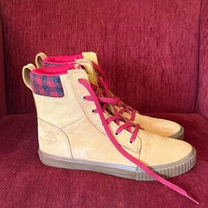 Timberland Women's Tan and Red High-Top Sneakers sz 9
